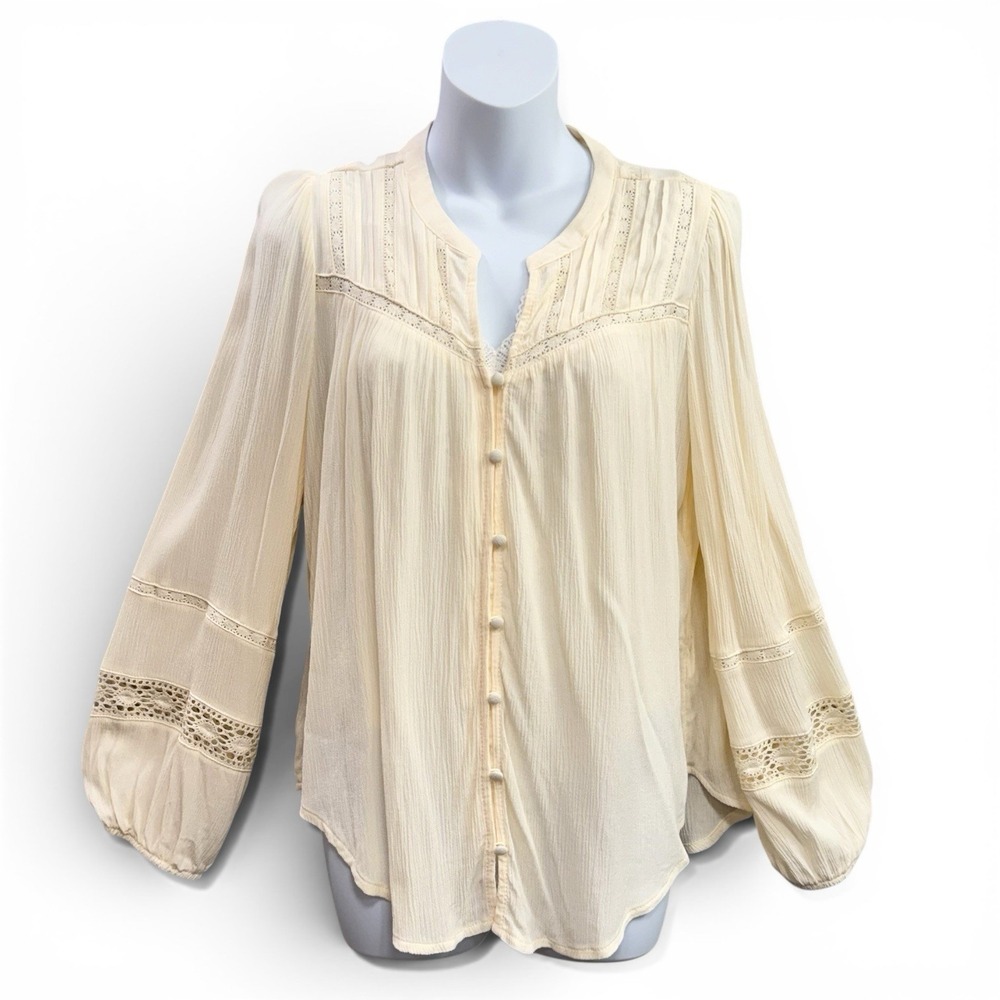 Boho Crochet Blouse Cream Lace Bell Sleeve 100% Rayon M Cottage Core Peasant Top